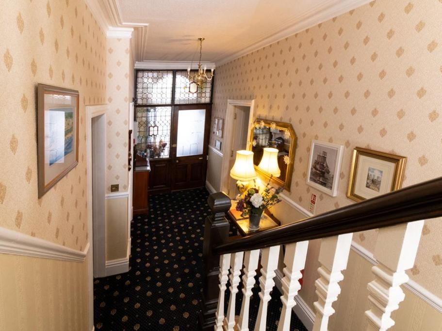 Crescent Lodge Guest House Whitby Extérieur photo